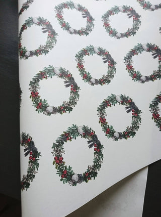 Set Of 3 Pieces Christmas Wreath white Wrapping Paper