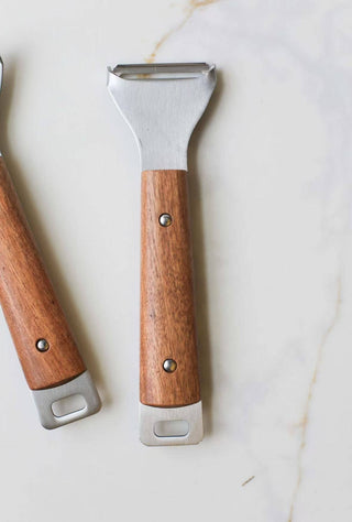 Heirloom Wooden Handle Vegetable Peeler