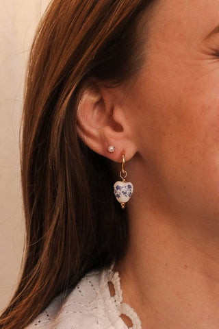 Pearl Flat Back Stud in Gold