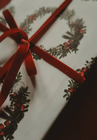 Set Of 3 Pieces Christmas Wreath white Wrapping Paper