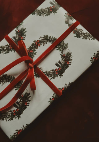Set Of 3 Pieces Christmas Wreath white Wrapping Paper