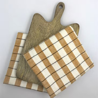 Set of 2 Kitchen Towels + Wooden Chopping Board